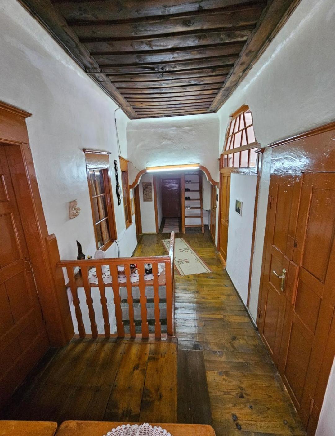 Guest House Panorama Berat Exterior photo
