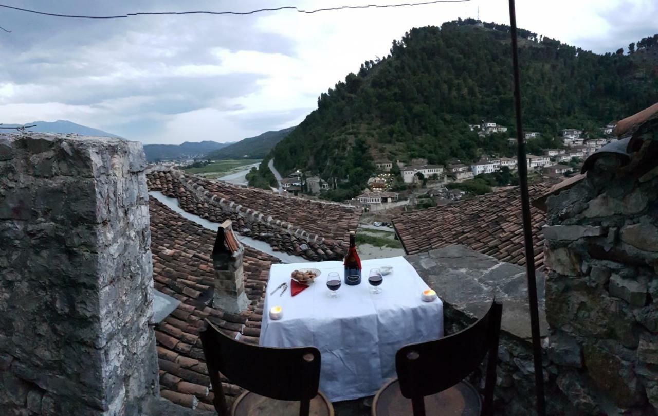Guest House Panorama Berat Exterior photo