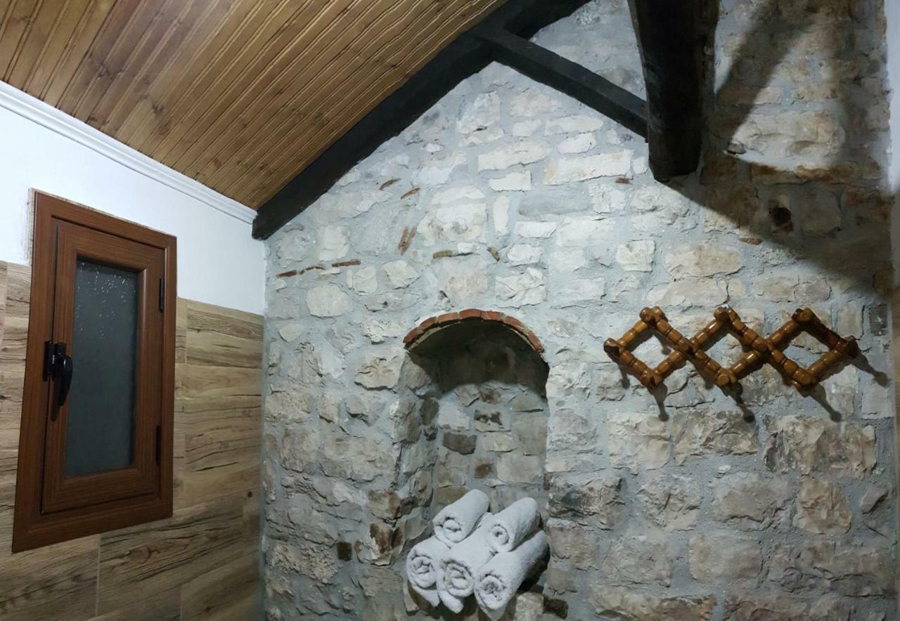 Guest House Panorama Berat Exterior photo