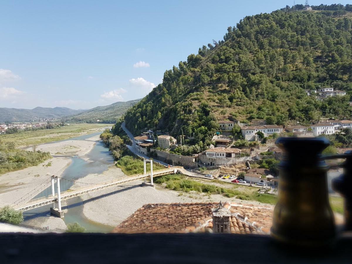 Guest House Panorama Berat Exterior photo